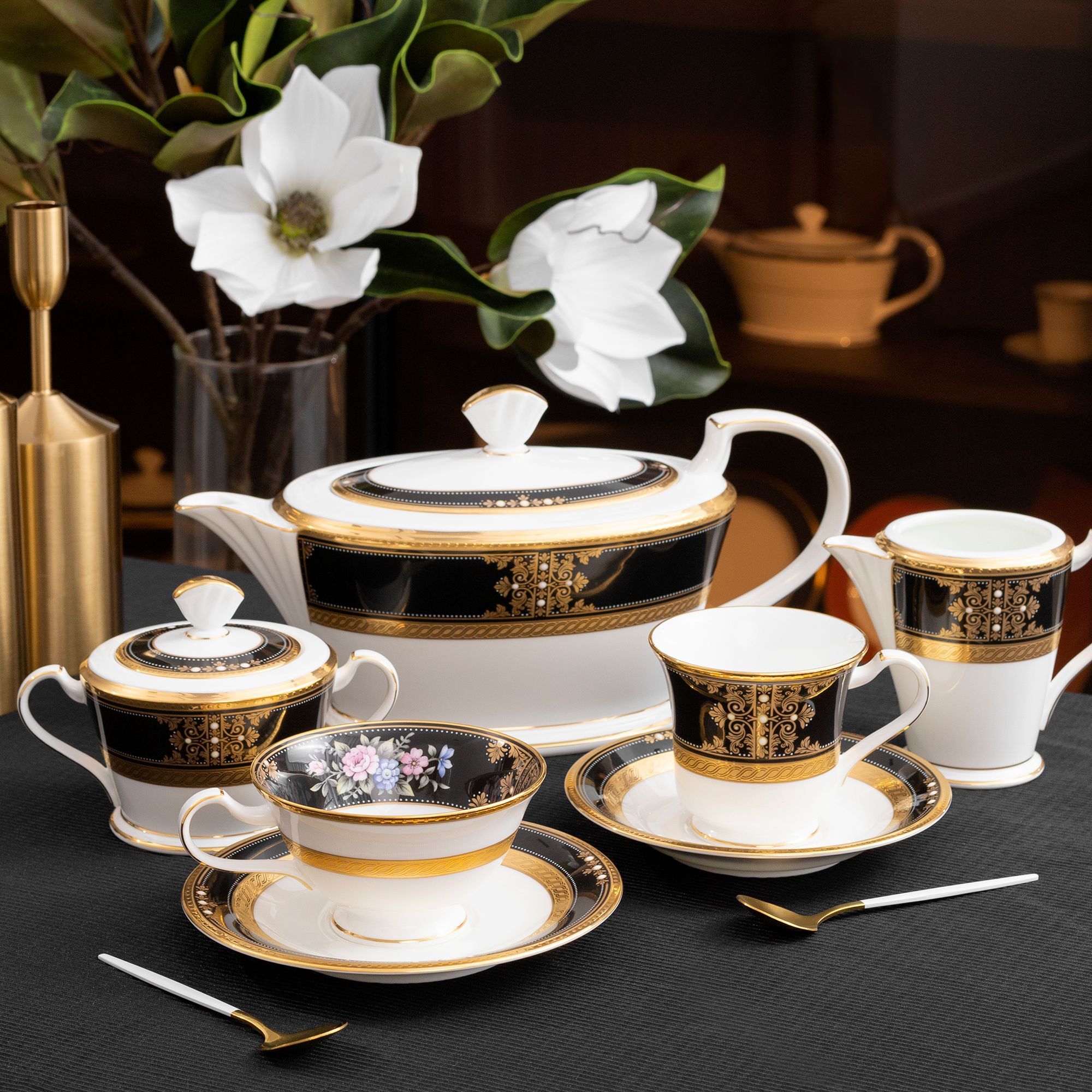 Chén trà (tách trà) dáng loe dung tích 220ml kèm đĩa lót sứ xương Nhật Bản | Noritake Evening Majesty 4818-1J - T59587