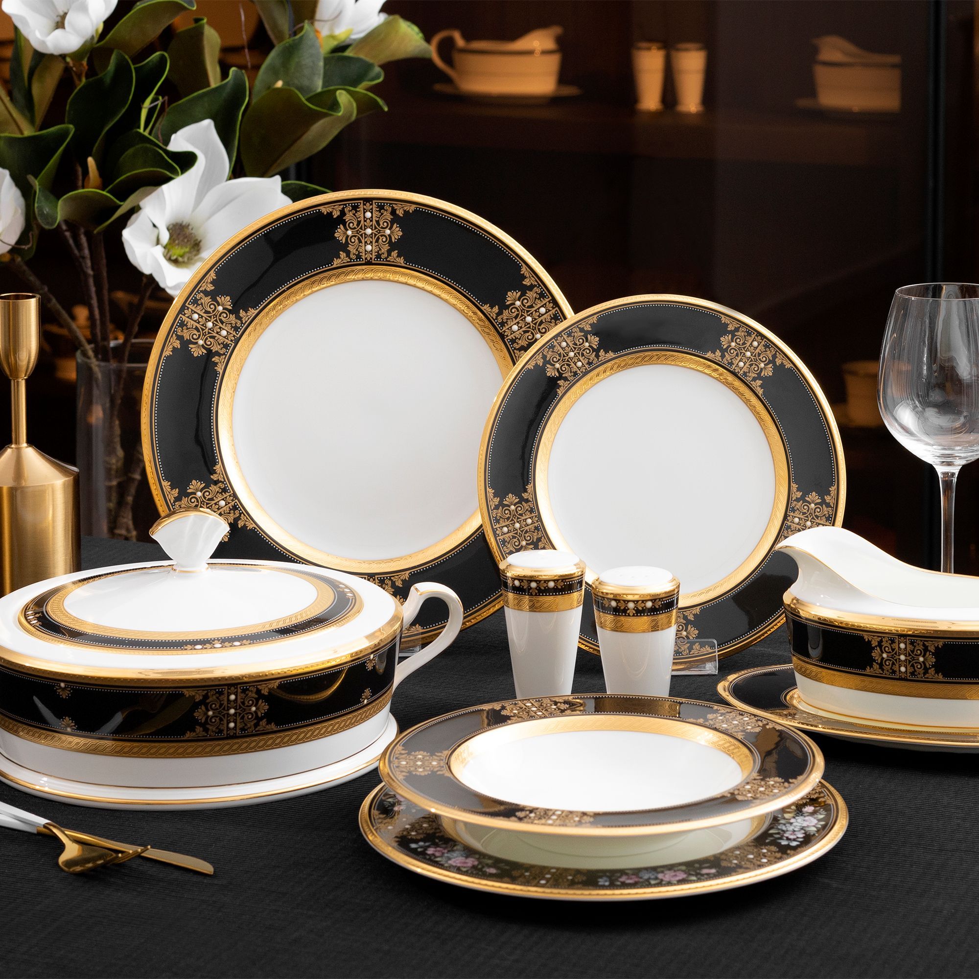 Đĩa tròn cỡ vừa đường kính 21,8cm sứ xương Nhật Bản | Noritake Evening Majesty 4818J - 59511