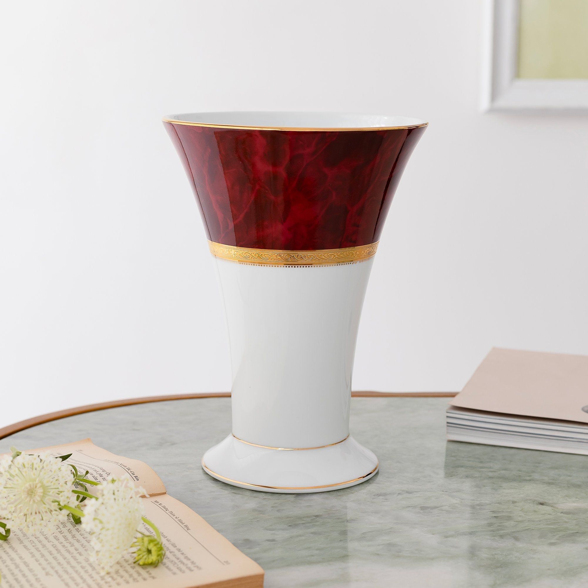 Bình hoa (lọ hoa) trang trí cổ loe cao 23,3cm (màu đỏ - ruby) sứ trắng | Noritake Majestic Burgun M-166L - T91825K