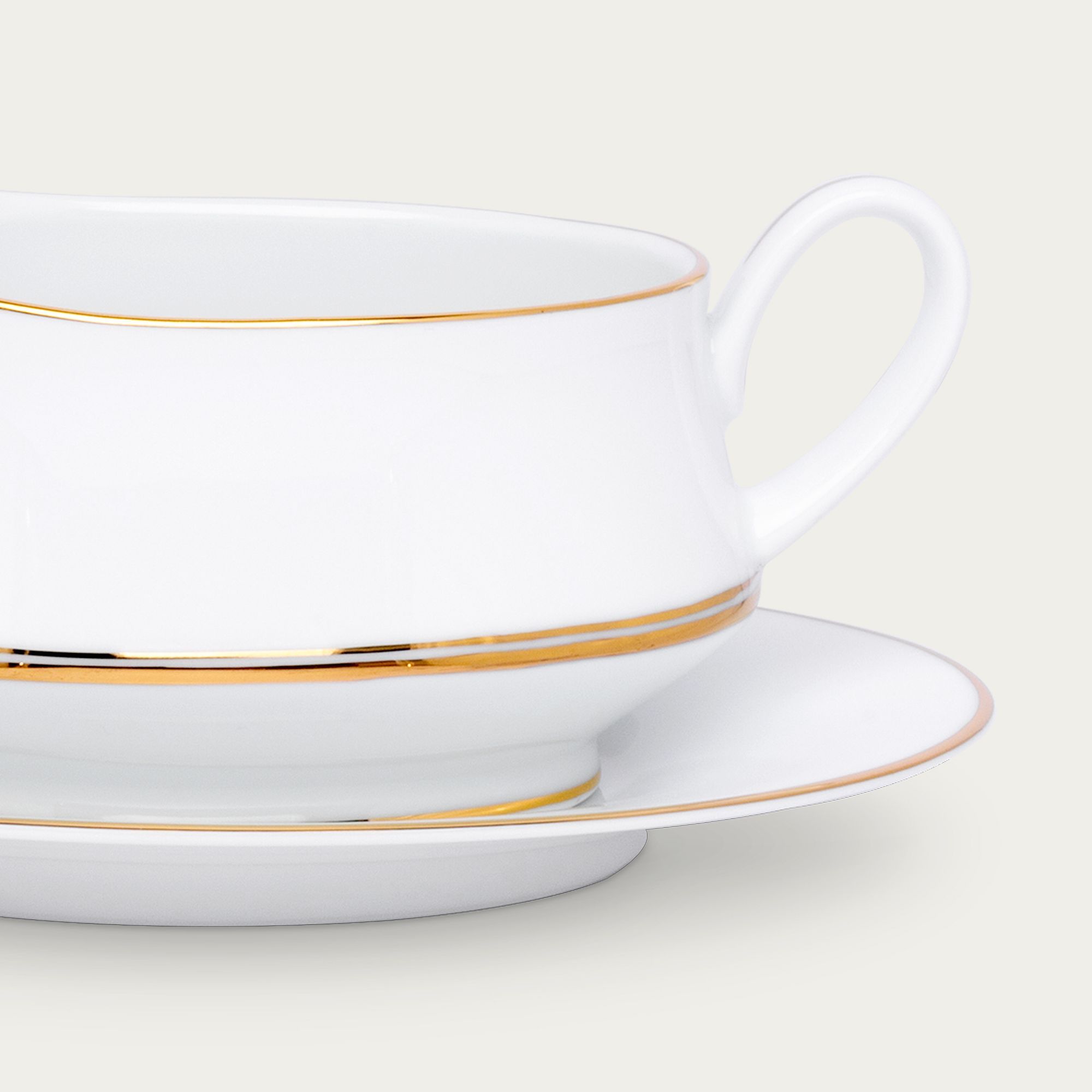 Bình (hũ) đựng nước xốt dung tích 500ml kèm đĩa lót sứ trắng | Noritake Gloria L553L - 91341