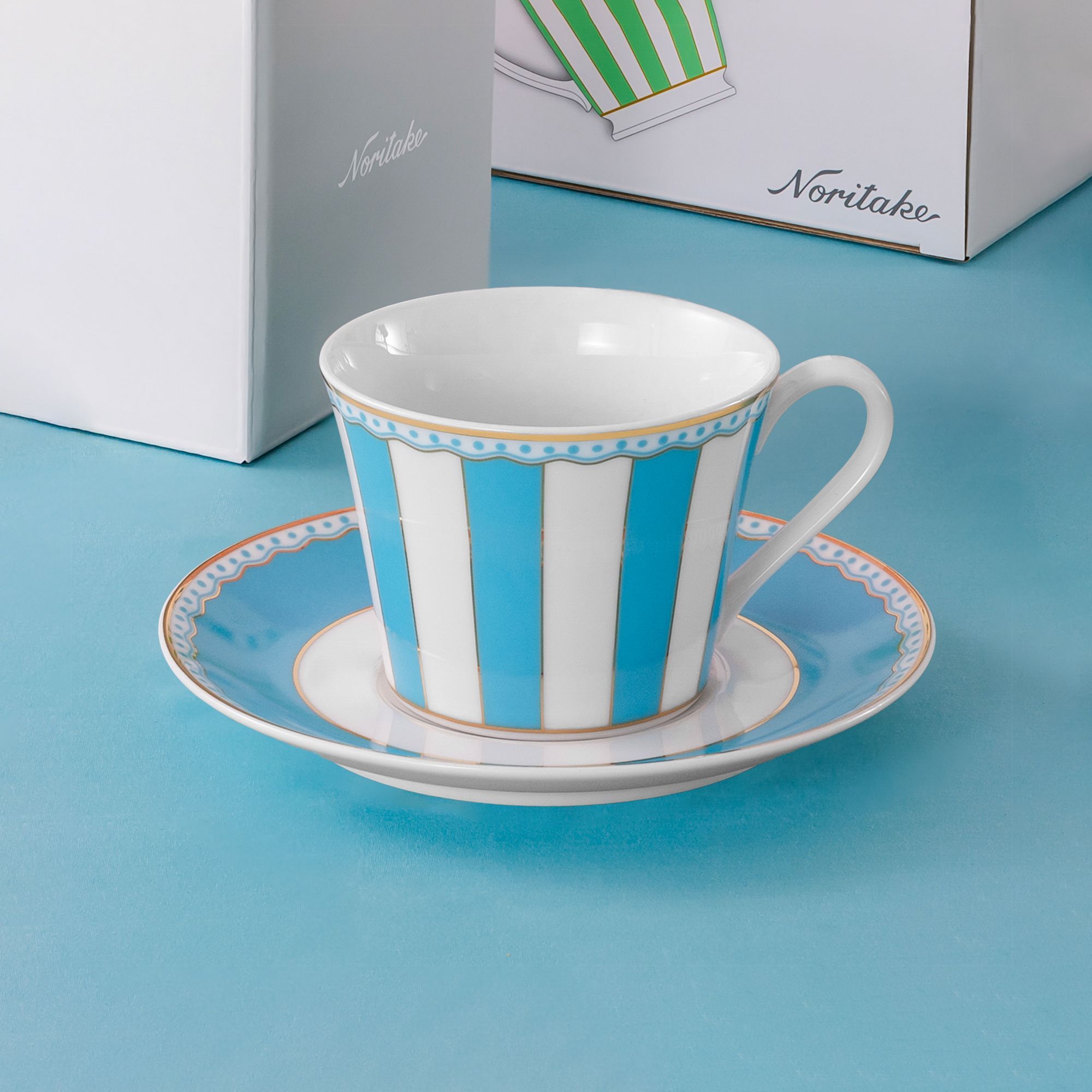 Chén trà (tách trà) 250ml (xanh dương pastel) kèm đĩa lót sứ trắng | Noritake CRNIVL Light Blue M-253L - T002B