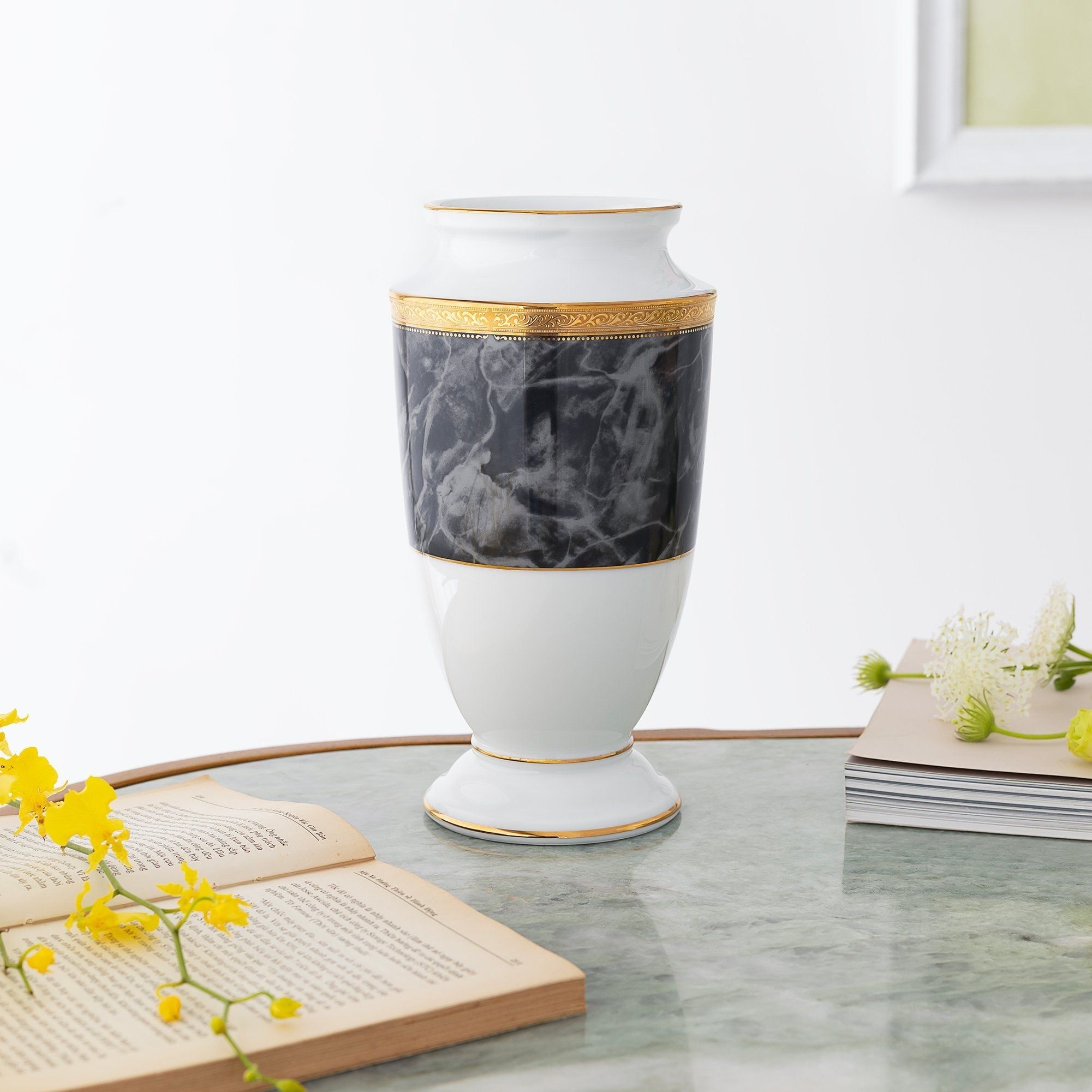 Bình hoa (lọ hoa) trang trí thân bầu cao 23cm (màu đen - granite black) sứ trắng | Noritake Majestic Black M-167L - T91875K