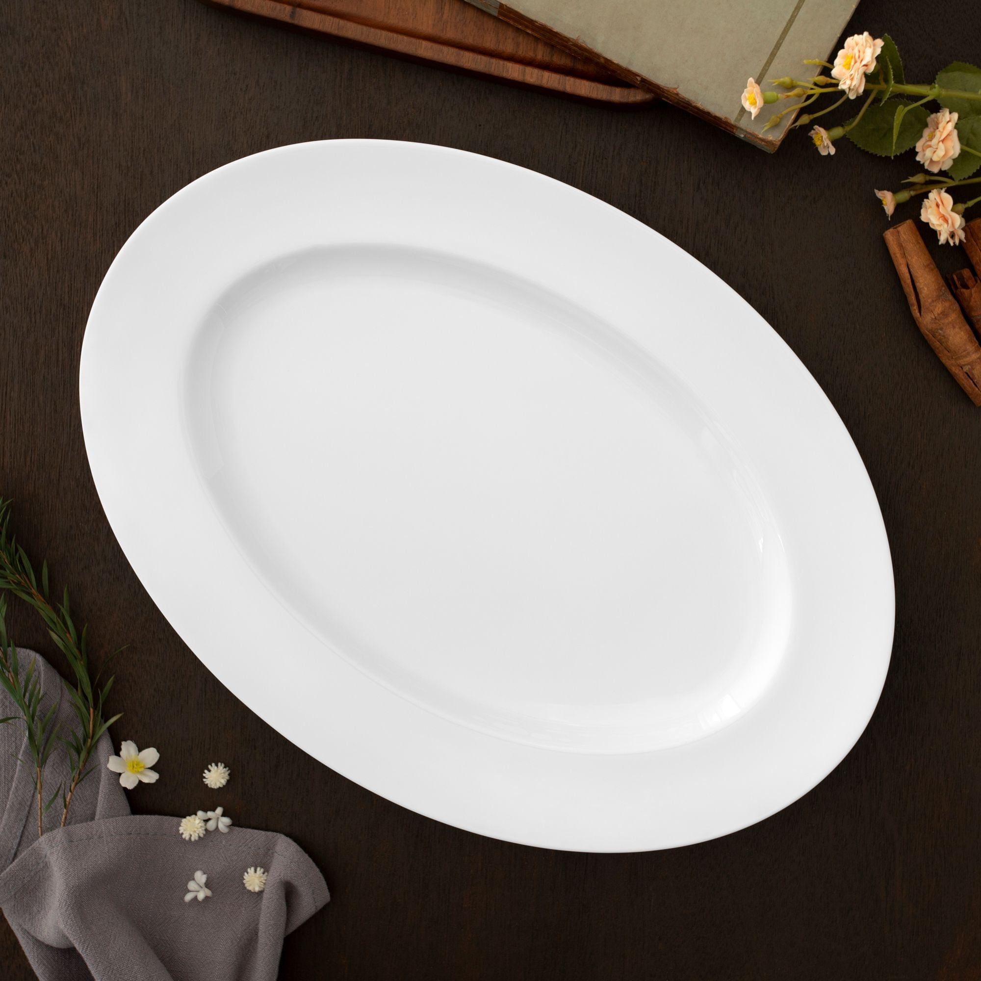 Đĩa Oval cỡ vừa (MD) dài 36,8cm sứ xương | Noritake Plain White 4833L - 97244