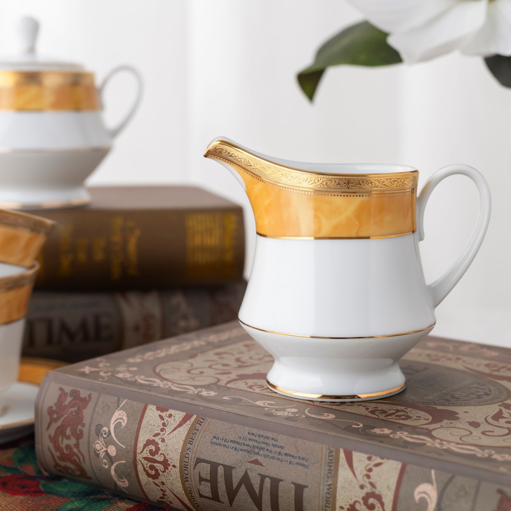 Bộ ấm chén uống trà (ấm 1.200ml, chén 230ml) (vàng - Thạch Anh) 15 món sứ trắng | Noritake Majestic Yellow M-168L - T017A