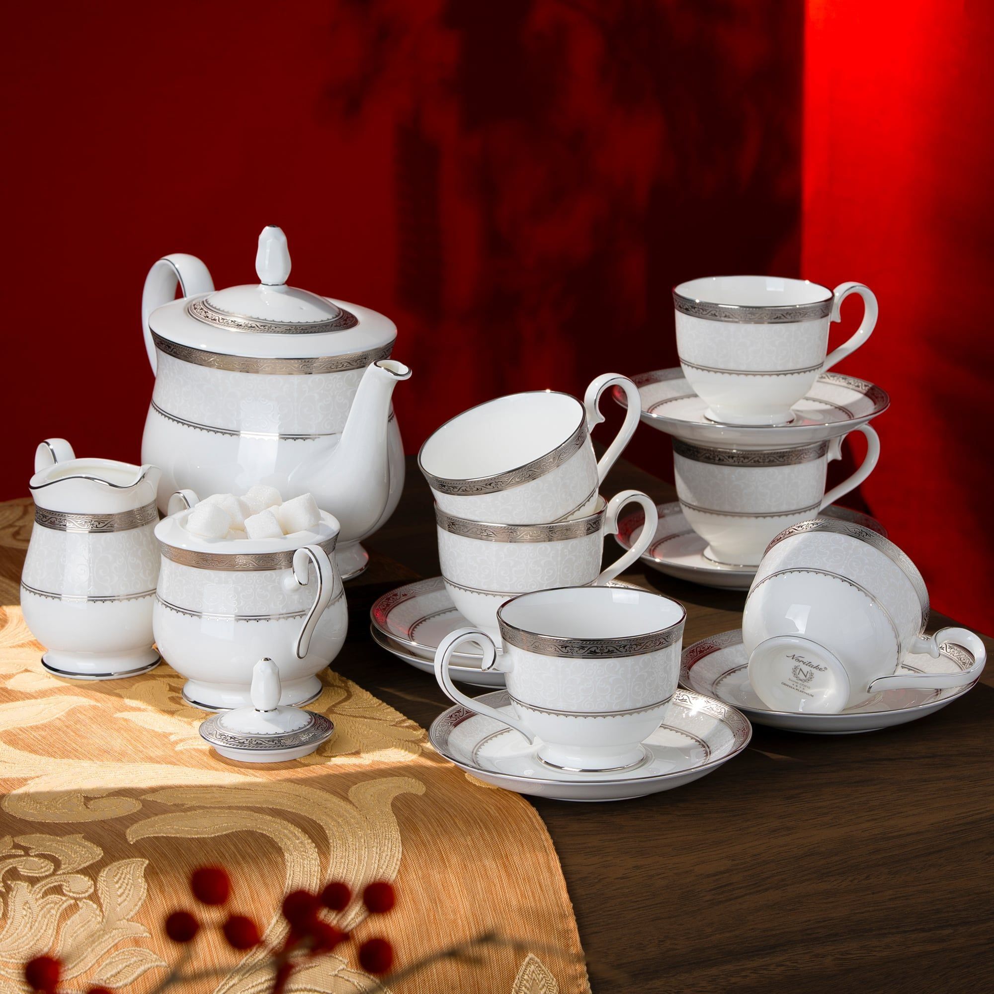 Bộ ấm chén uống trà (ấm 1.300ml, chén 230ml) 15 món sứ xương | Noritake Odessa Platinum 4875L - T017A