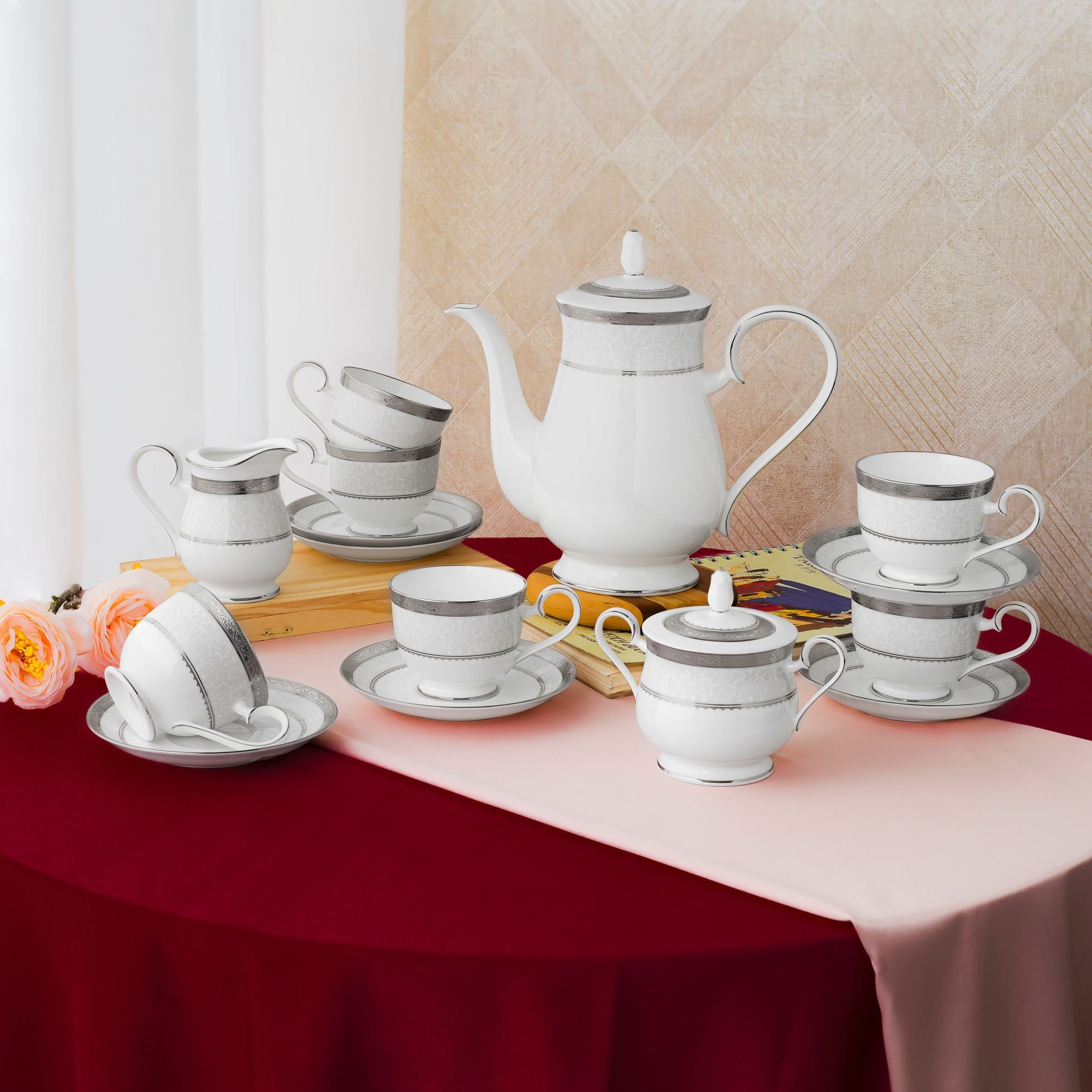 Bộ ấm chén uống trà (ấm 1.550ml, chén 230ml) 15 món sứ xương | Noritake Odessa Platinum 4875L - C017AA