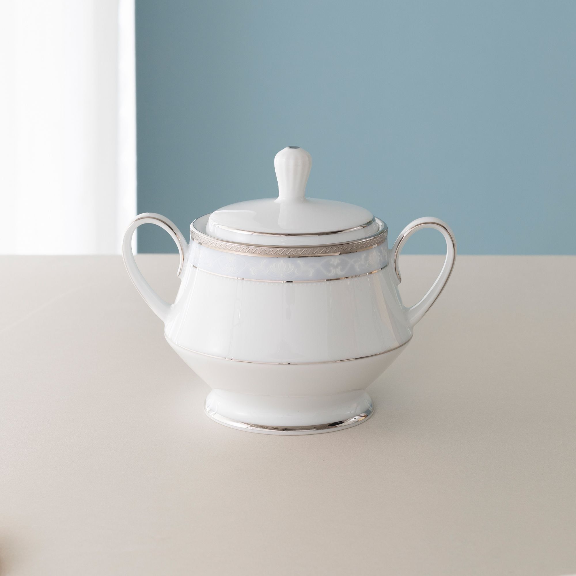 Bình (hũ) đường có nắp đậy dung tích 370ml sứ trắng | Noritake Hampshire Platinum 4336L - 91127