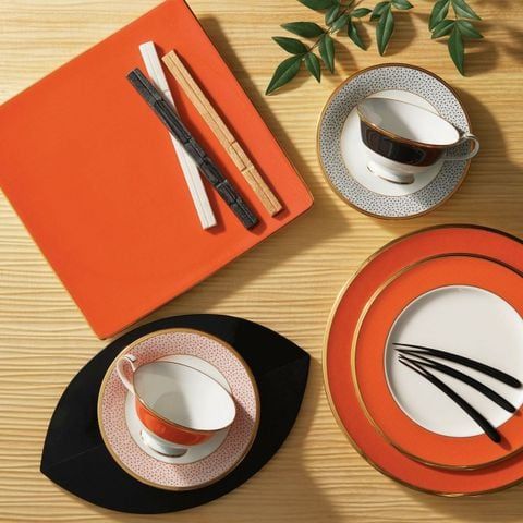 Đĩa vuông cỡ lớn cạnh dài 26,5cm (Đỏ) sứ xương Nhật Bản | Noritake Ake Komon 4948J - 50951