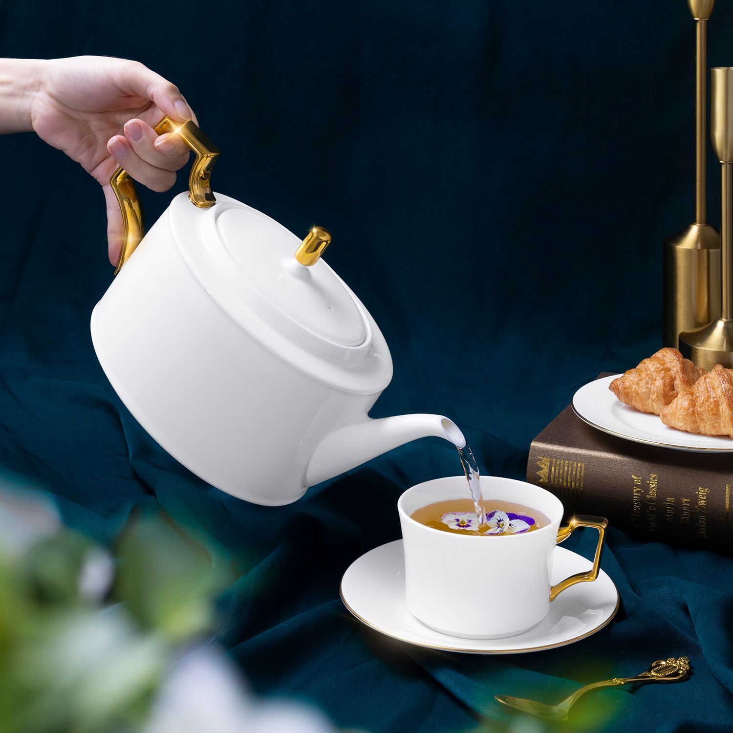 Bộ ấm chén uống trà (ấm 1.280ml, chén 240ml) 15 món sứ xương | Noritake Accompanist 4886L - T017A