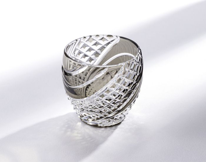 Ly pha lê sake Edo Kiriko “Fish scales strip" 80ml màu trà | Kagami Crystal T535 - 2044-CUM