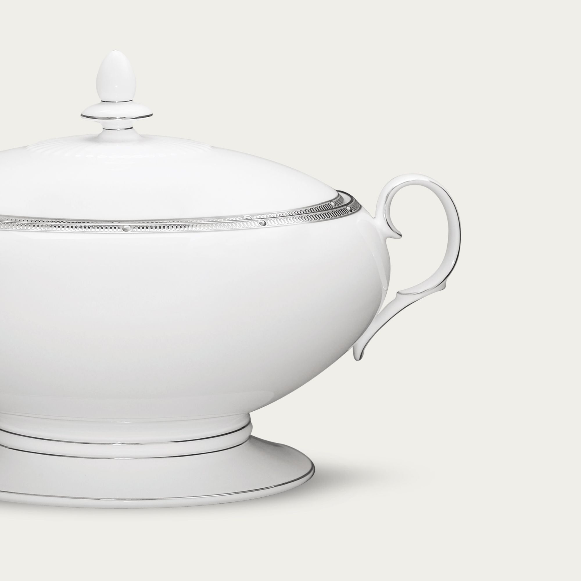 Âu cơm (thố cơm) có nắp dung tích 2.200ml sứ xương | Noritake Rochelle Platinum 4795L - 50729A