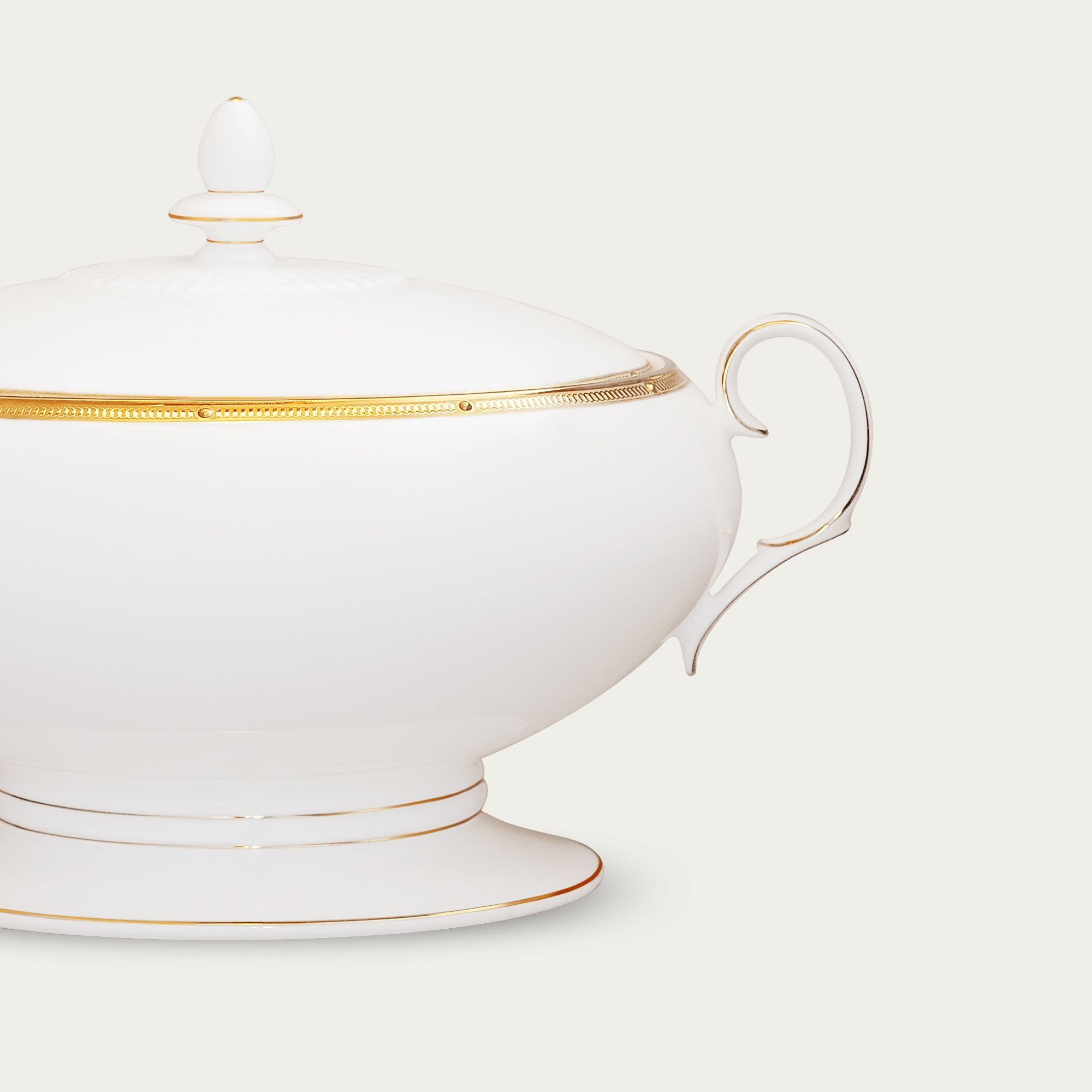 Âu cơm (thố cơm) có nắp dung tích 2.200ml sứ xương | Noritake Rochelle Gold 4796L - 50729A