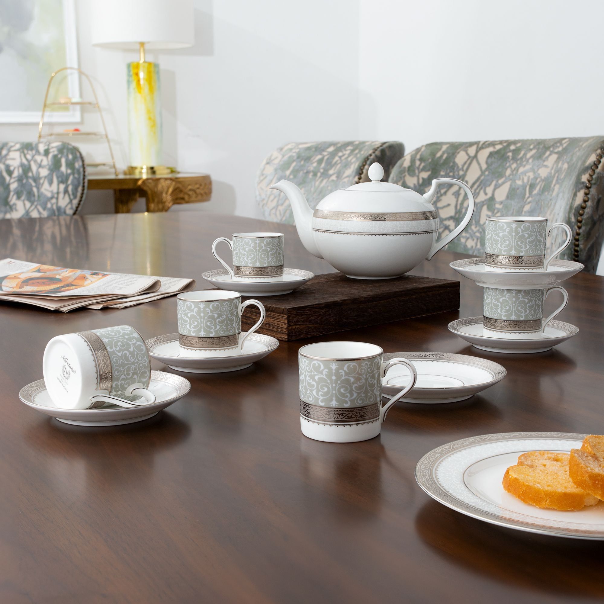 Bộ ấm chén uống trà (ấm 1.150ml, chén 90ml) 13 món sứ xương | Noritake Odessa Platinum 4875L - T014XR