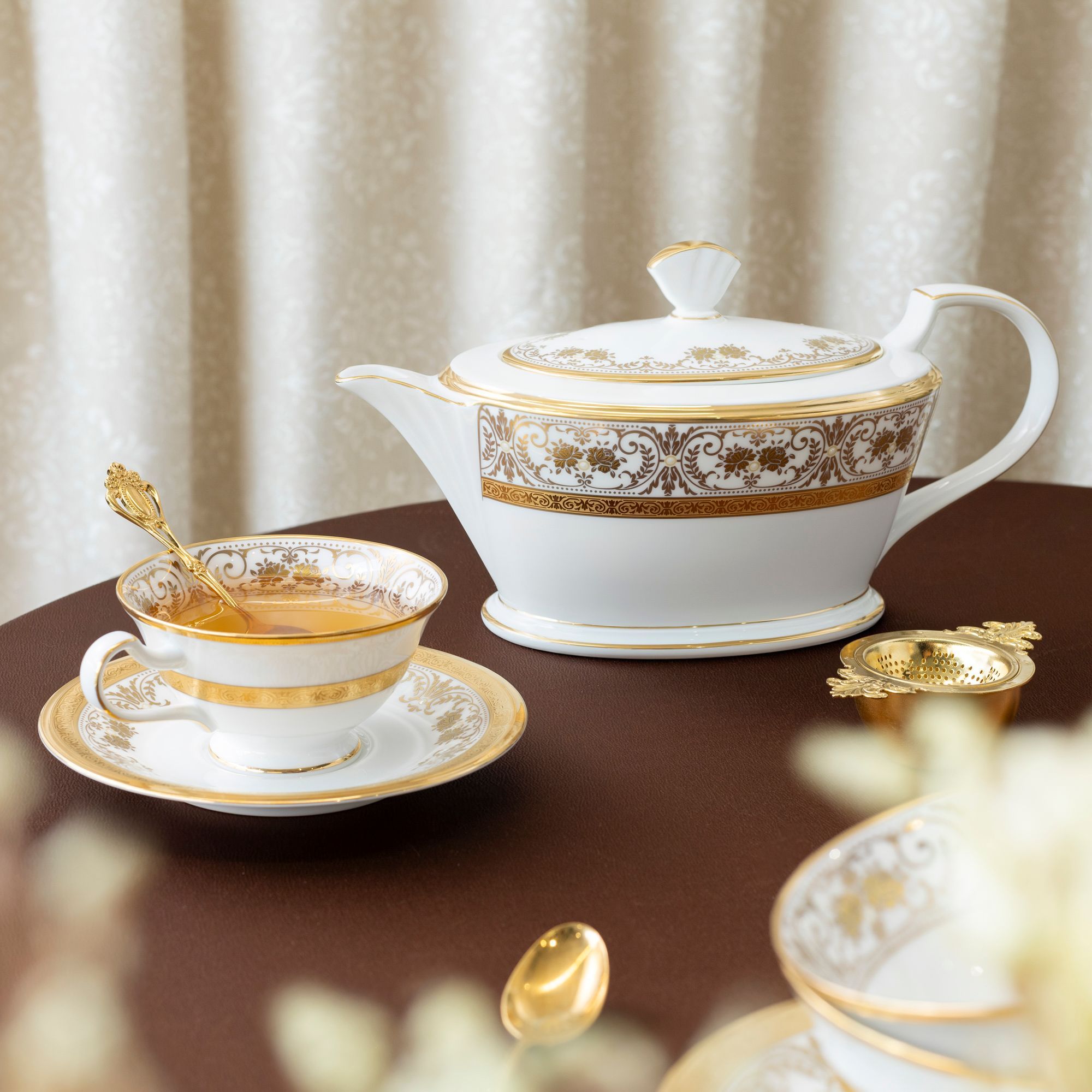 Bộ ấm chén trà (ấm 1.440ml, chén loe 220ml) 13 món sứ xương Nhật Bản | Noritake Georgian Palace 4858J - T014L