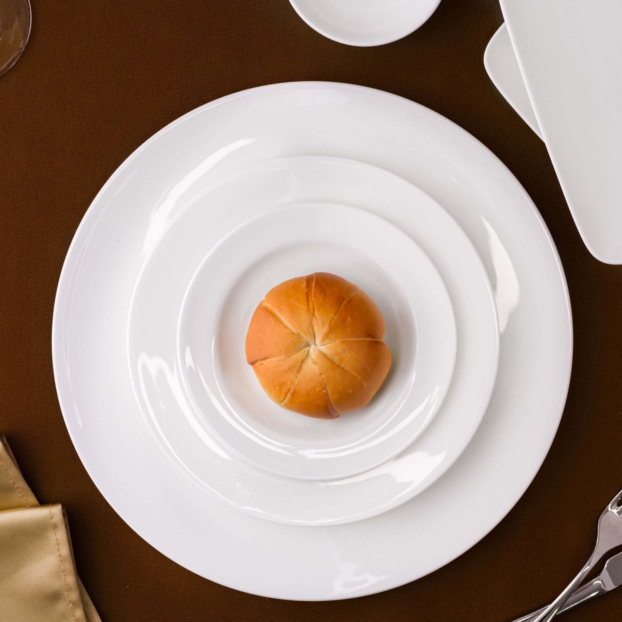 Bộ bát đĩa ăn châu Á đầy đủ 38 món (đĩa tròn, cho 6 người) sứ xương | Noritake Plain White 9990L - D038AT