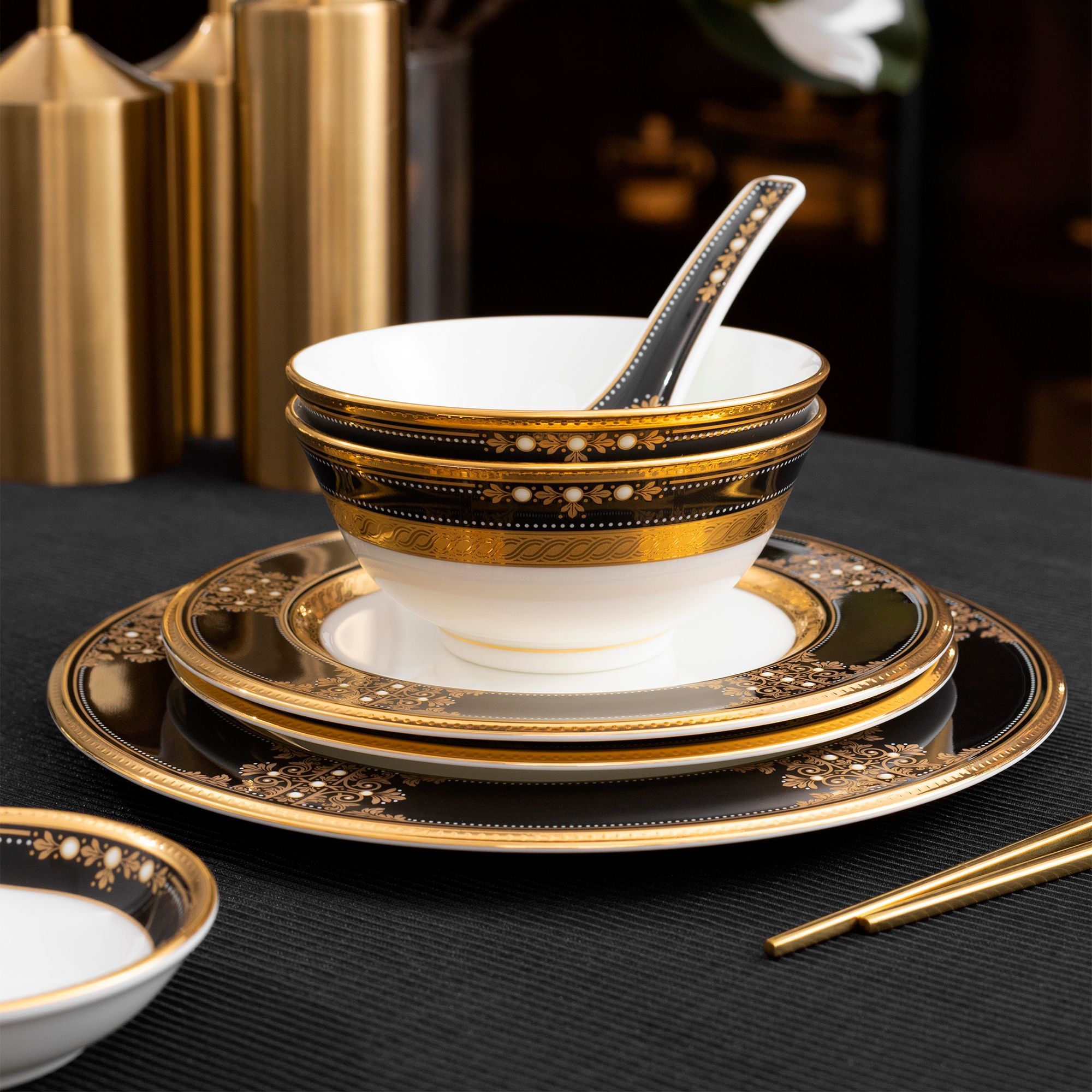 Đĩa tròn cỡ nhỏ đường kính 17,2cm lót bát (chén) cơm sứ xương Nhật Bản | Noritake Evening Majesty 4818J - 59512