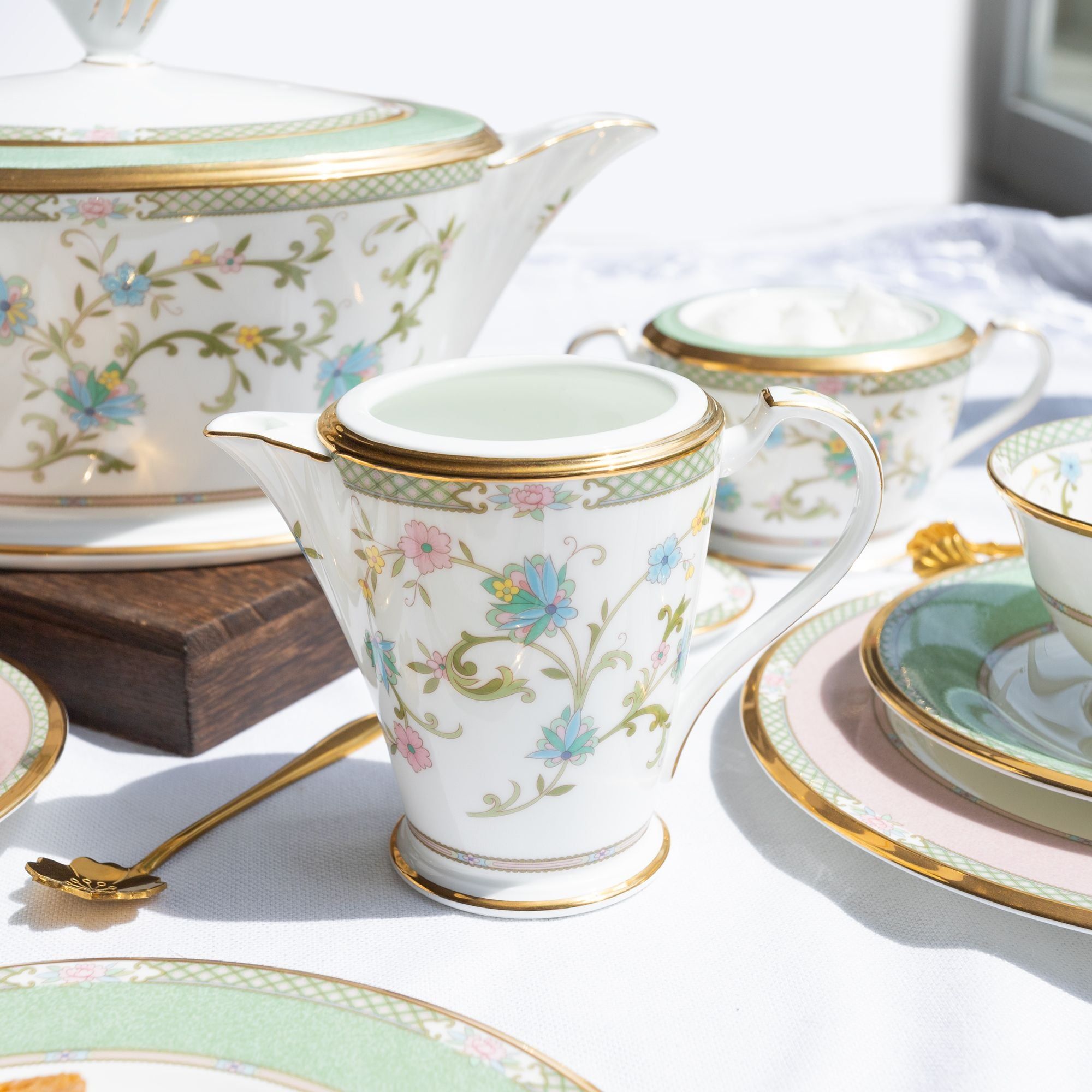 Bình (hũ) đựng sữa dung tích 290ml sứ xương Nhật Bản | Noritake Yoshino 9983J - 59528