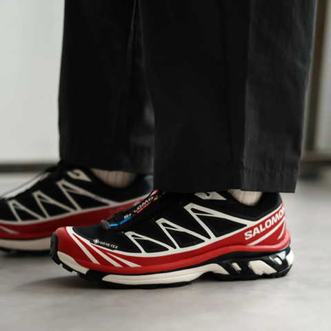 Giày Thể Thao Unisex Salomon XT-6 GTX Black/ Flame Scarlet/ Vanilla Ice L47974900