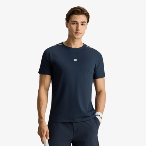Áo Thun Nam Wilson Daily Court Tee V2 Classic Navy WM20086U001001