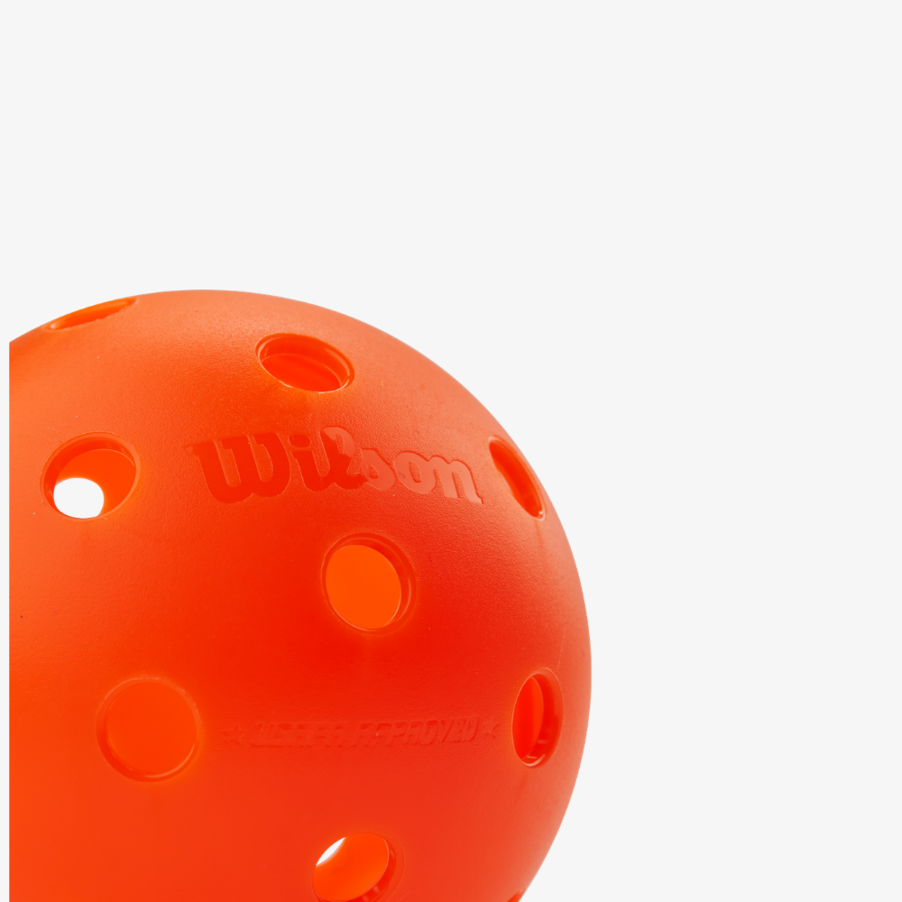 Bóng Pickleball Wilson TRU 32 Indoor Pickleball Ball WR8907401001