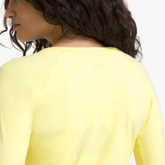 Áo Dài Tay Thể Thao Nữ Wilson Women Laser Lace Long Sleeve WW00509531