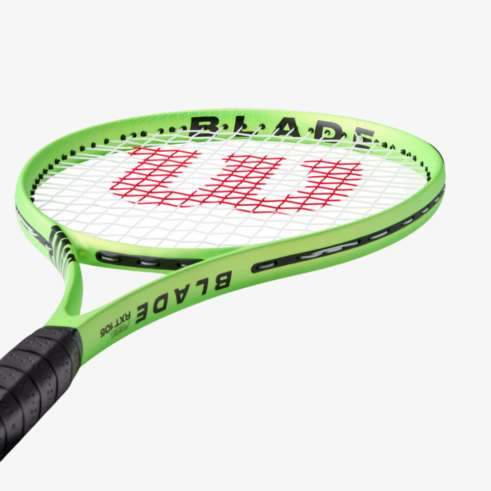 Vợt Tennis Wilson Blade Feel RXT 105 Tennis Racket Đã Căng Dây WR197710U2