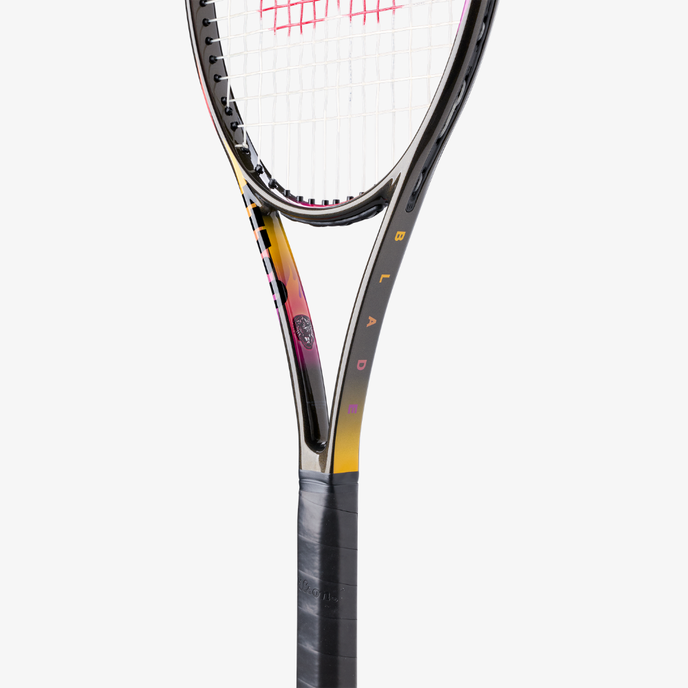 Vợt Tennis Wilson Blade 98 V9 16X19 Fighter Chưa Căng Dây WR207411U2