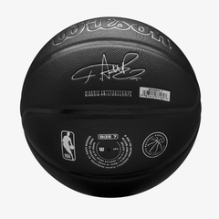 Wilson NBA Player Nightmode Bóng Rổ Giannis 7 WZ4026701XB7