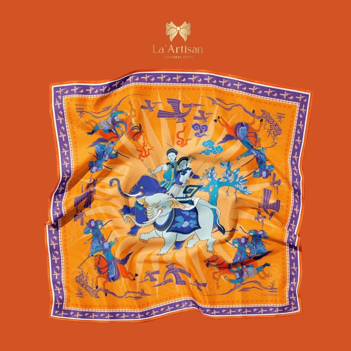 Khăn vuông hoạ tiết Hai Bà Trưng