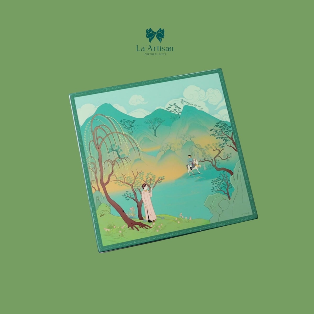 Hộp sơn mài hoạ tiết Đoàn Thị Điểm