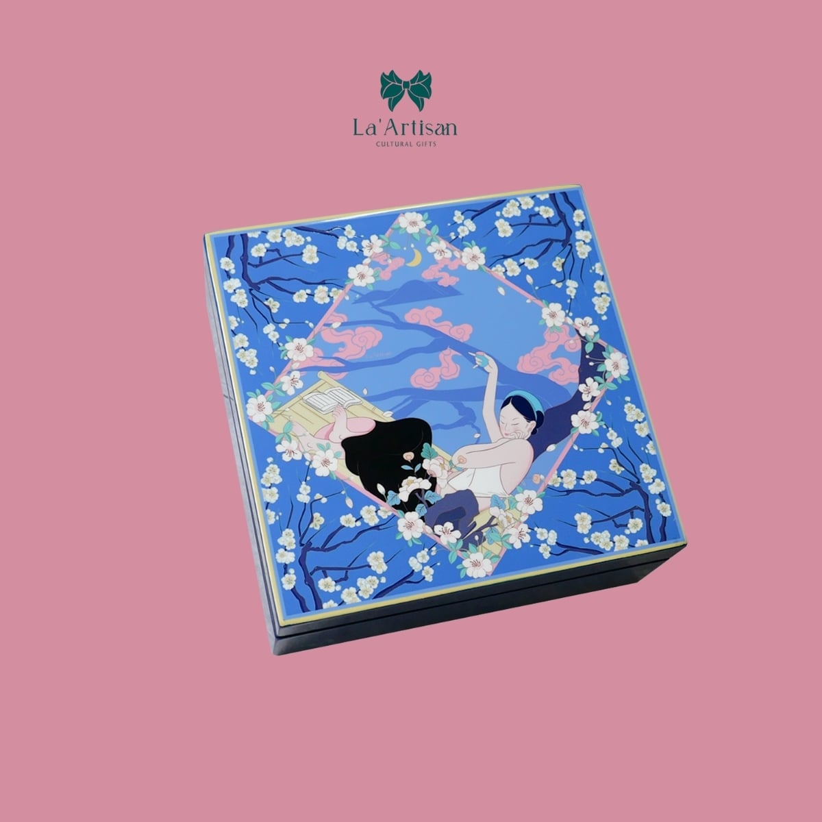 Hộp sơn mài hoạ tiết Hồ Xuân Hương