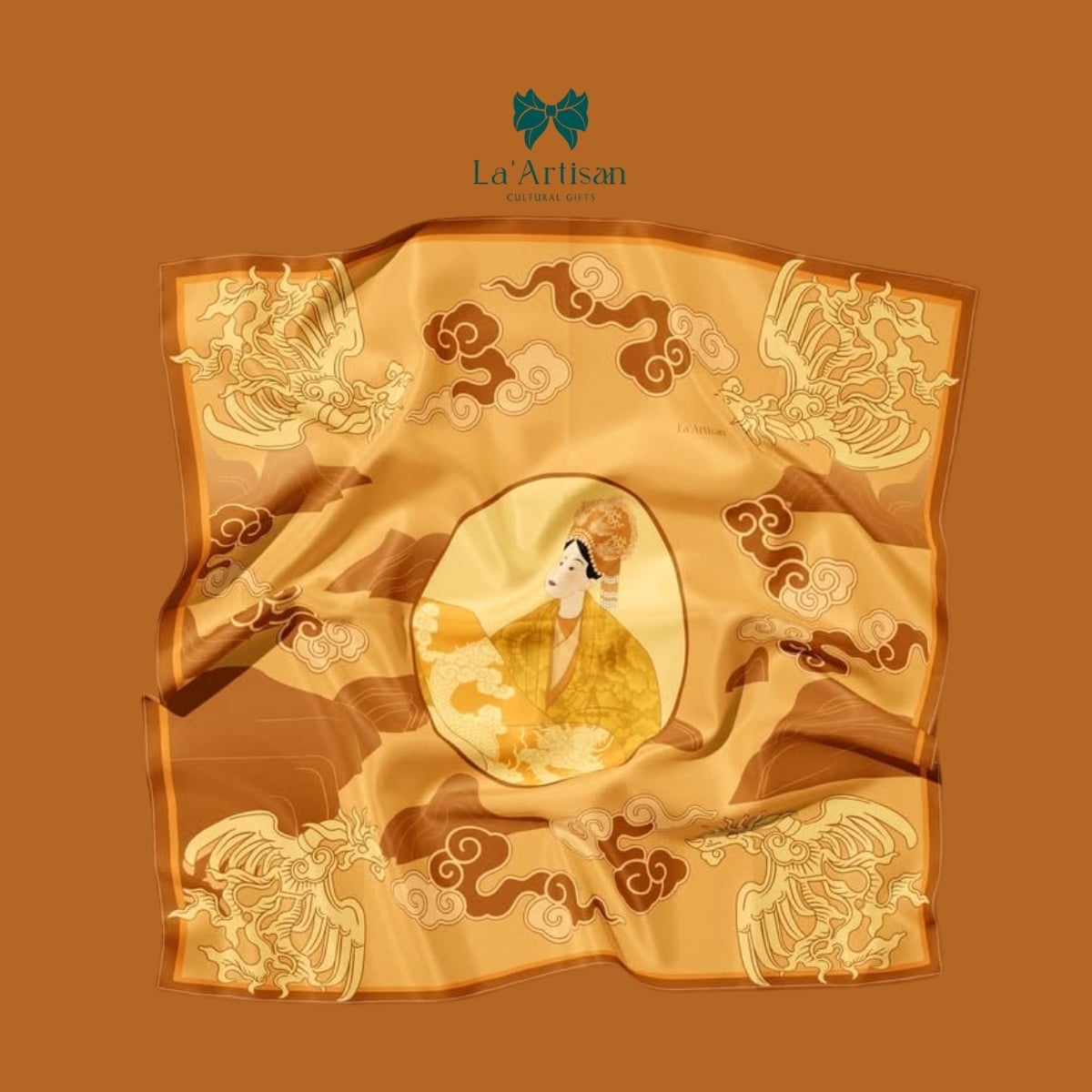 Khăn vuông họa tiết Dương Vân Nga