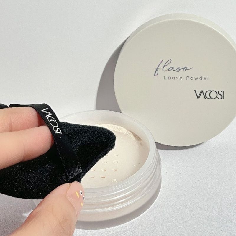 Bông Phấn Khô Trang Điểm Tam Giác Màu Đen Vacosi - BP52