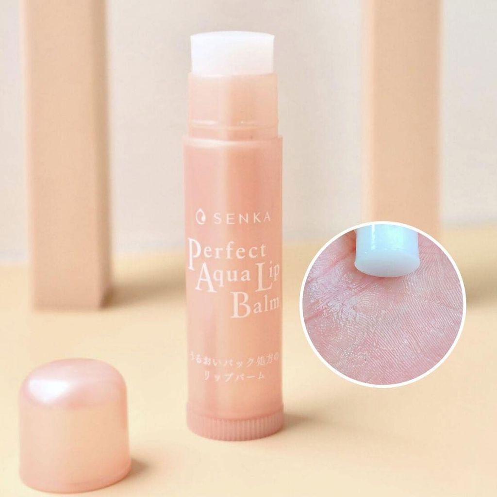 Son dưỡng môi Senka Perfect Aqua Lip Balm ban ngày