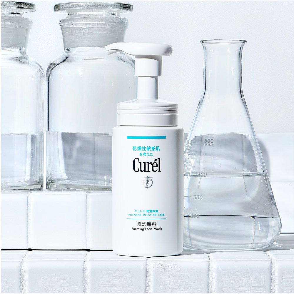 Curél Sữa Rửa Mặt Dạng Bọt Cấp Ẩm Chuyên Sâu 150ml