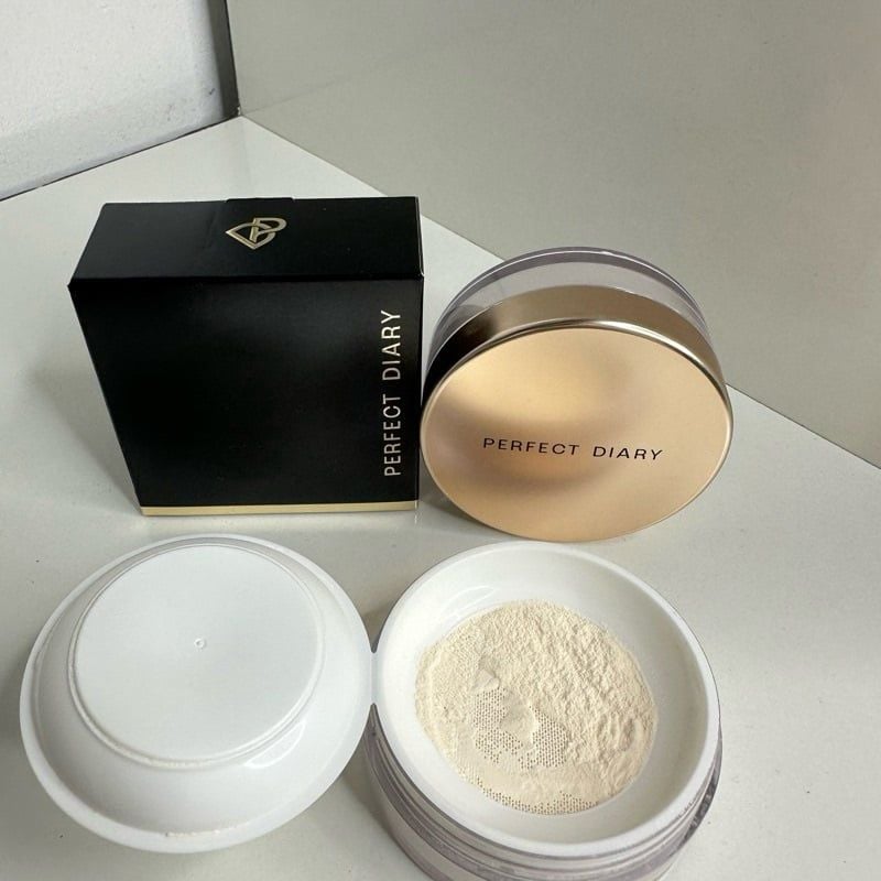 Phấn phủ Perfect Diary weightless soft velvet