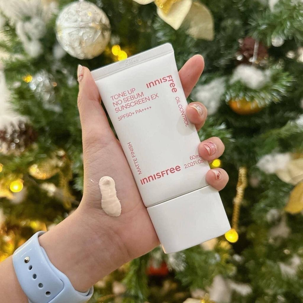 Kem chống nắng Innisfree tone up no sebum 60ml