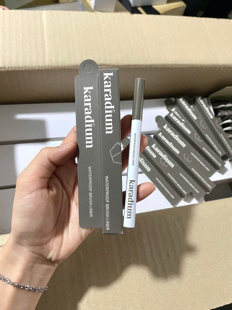 Kẻ Mắt Dạ KARADIUM WATERPROOF BLUSH LINER BLACK