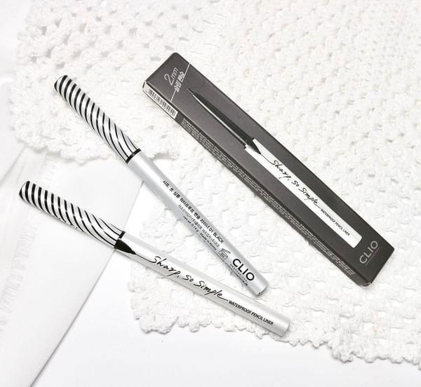 Chì Kẻ Mắt CLIO Sharp So Simple Waterproof Pencil Liner