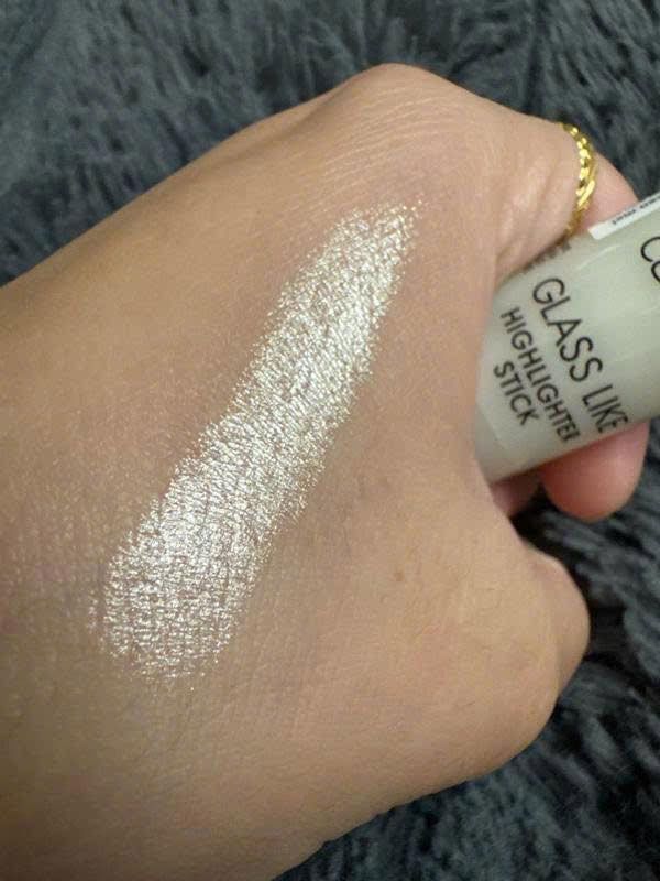 Phấn Bắt Sáng Dạng Thỏi Catrice Glass Like Highlighter Stick