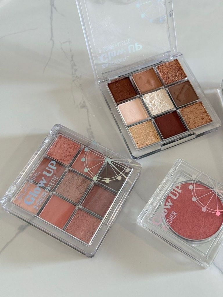 Bảng Phấn Mắt Silkygirl Glow Up 9-Color Palette 9 Ô