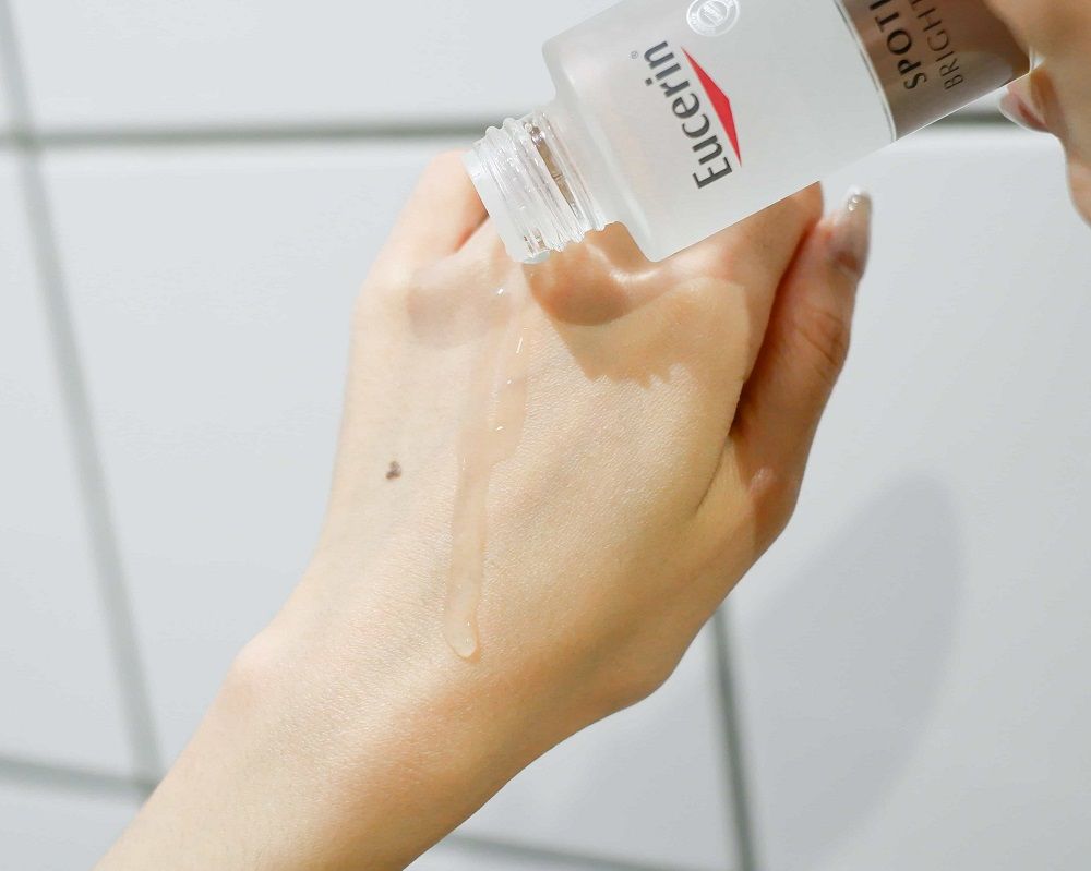 Nước Dưỡng Eucerin Làm Sáng Và Cấp Ẩm Cho Da 100ml Boosting Essence