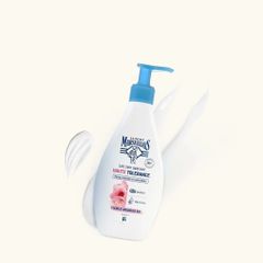 Sữa dưỡng thể Hữu Cơ Le Petit Marseillais 95% Thiên Nhiên Dưỡng Ẩm 48h 250ml