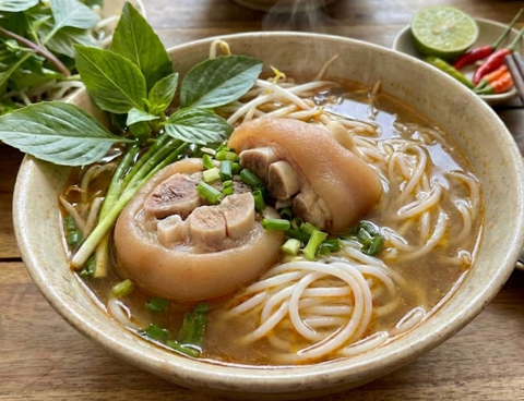 Bún giò heo