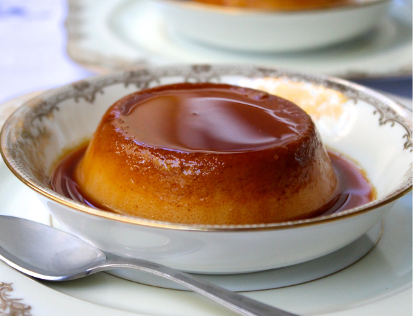 Bánh flan Quesillo Venezuela