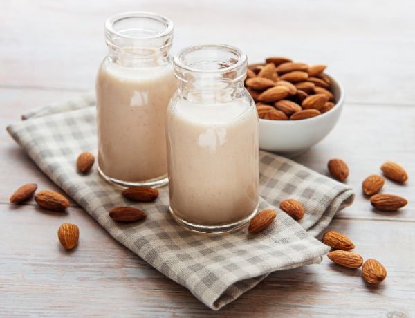 Sữa gạo lứt hạnh nhân vị quế