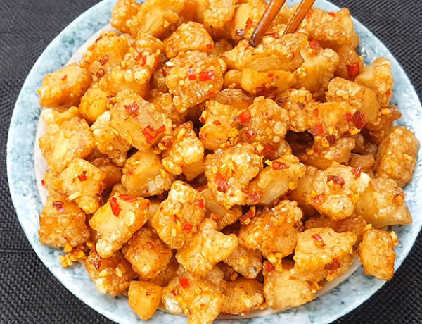 Tóp mỡ chiên giòn mắm tỏi