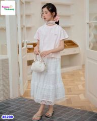 Set áo hồng, chân váy trắng dài