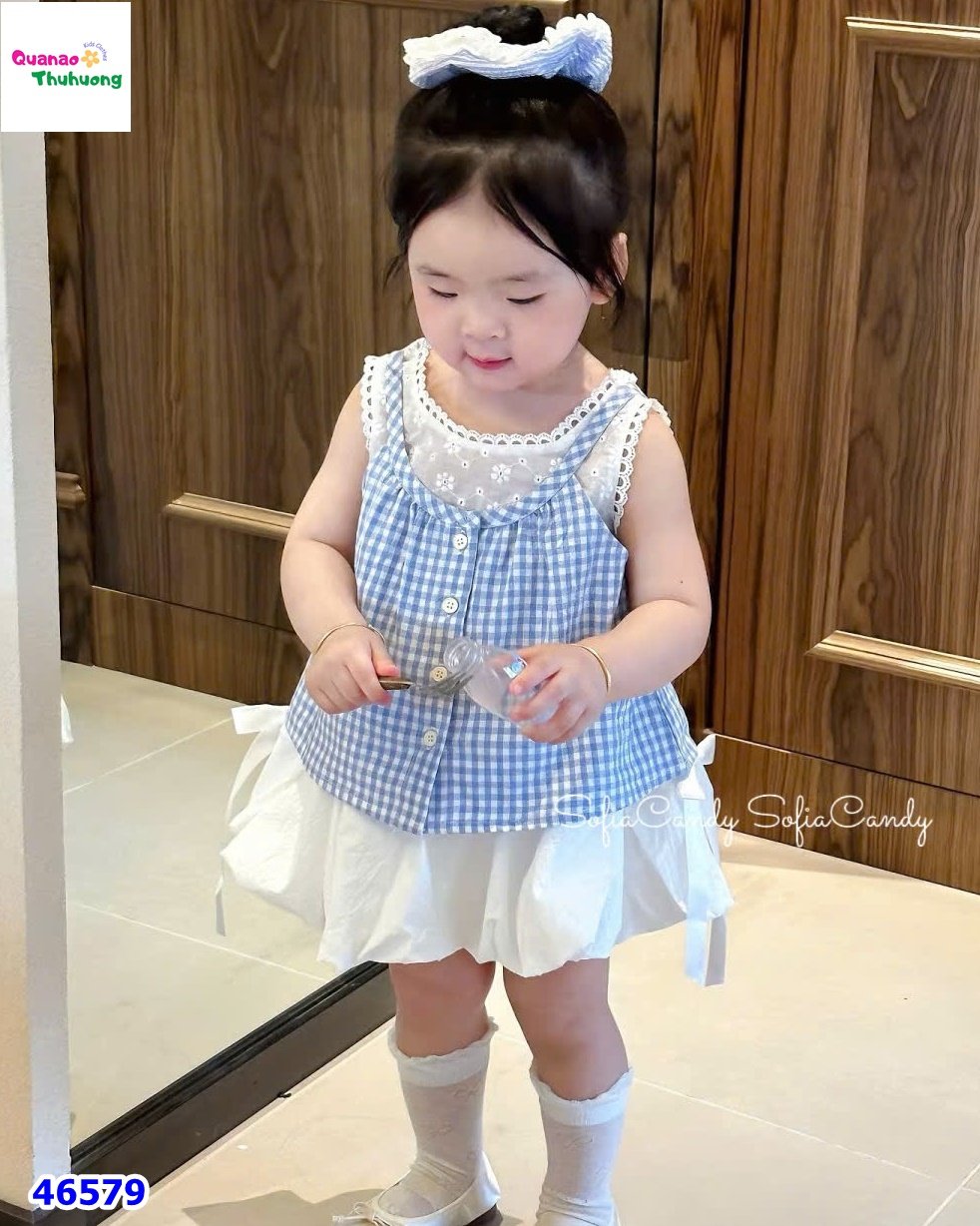 Set Sofia áo caro xanh, chân váy trắng