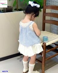 Set Sofia áo caro xanh, chân váy trắng